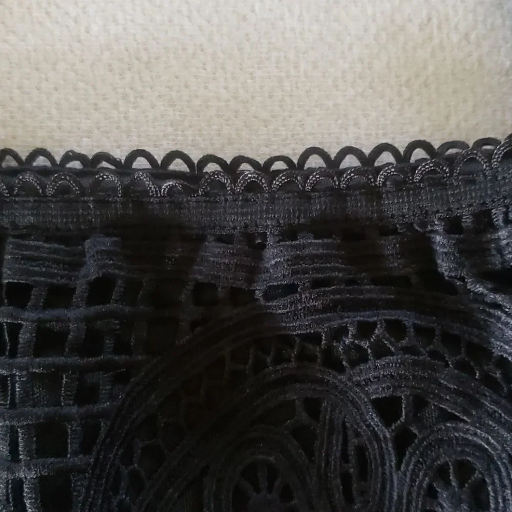 𝅺 Ladies Lace Top by ENDLESS ROSE - Picture 15 of 16